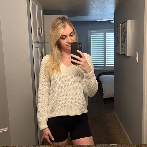 Express Sweaters - Express V-Neck Sweater